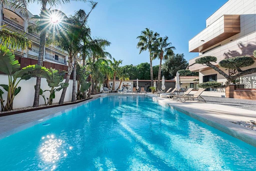ミアミ・プラトーヤ5 Stelle Piscina, Jacuzzi, Wifi - 2 Min Dal Mareアパートメント エクステリア 写真